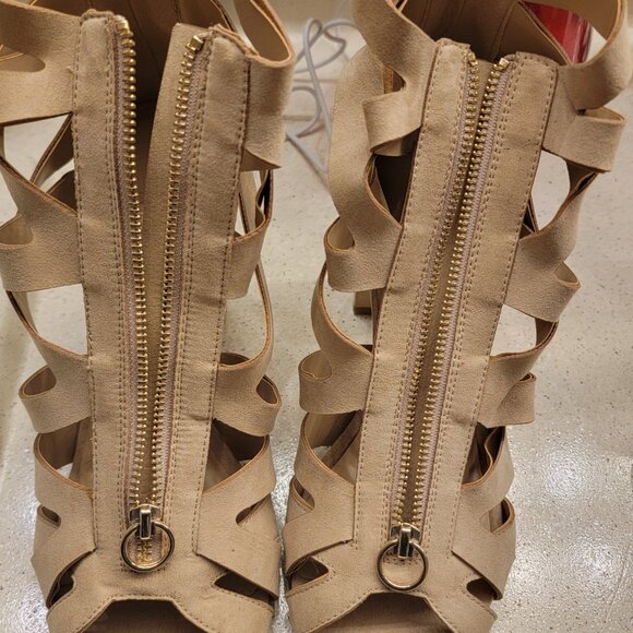 Zip-down Casual Boots - Picture 2 of 4